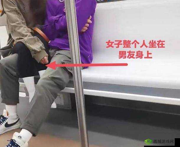 女生坐男生腿上男生抖腿含义探究